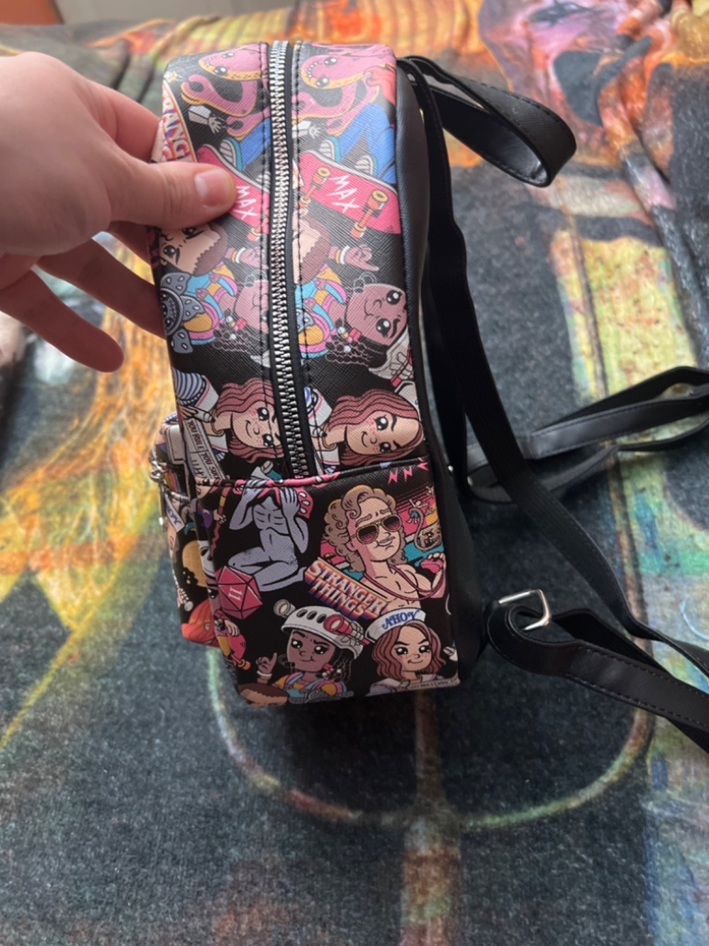 Stranger Things mini backpack - Picture 5 of 7